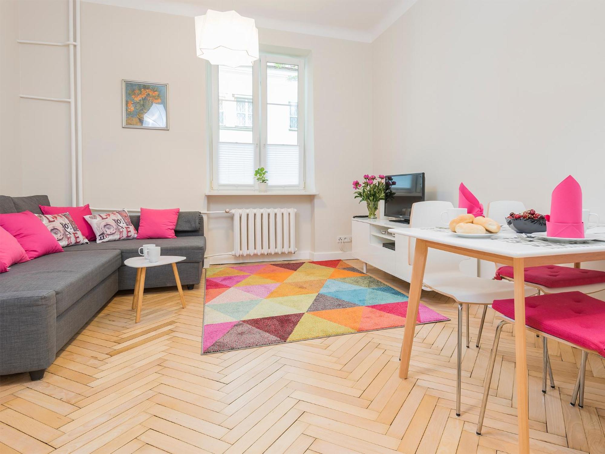 Delightful New Town Square Apartment Варшава Экстерьер фото