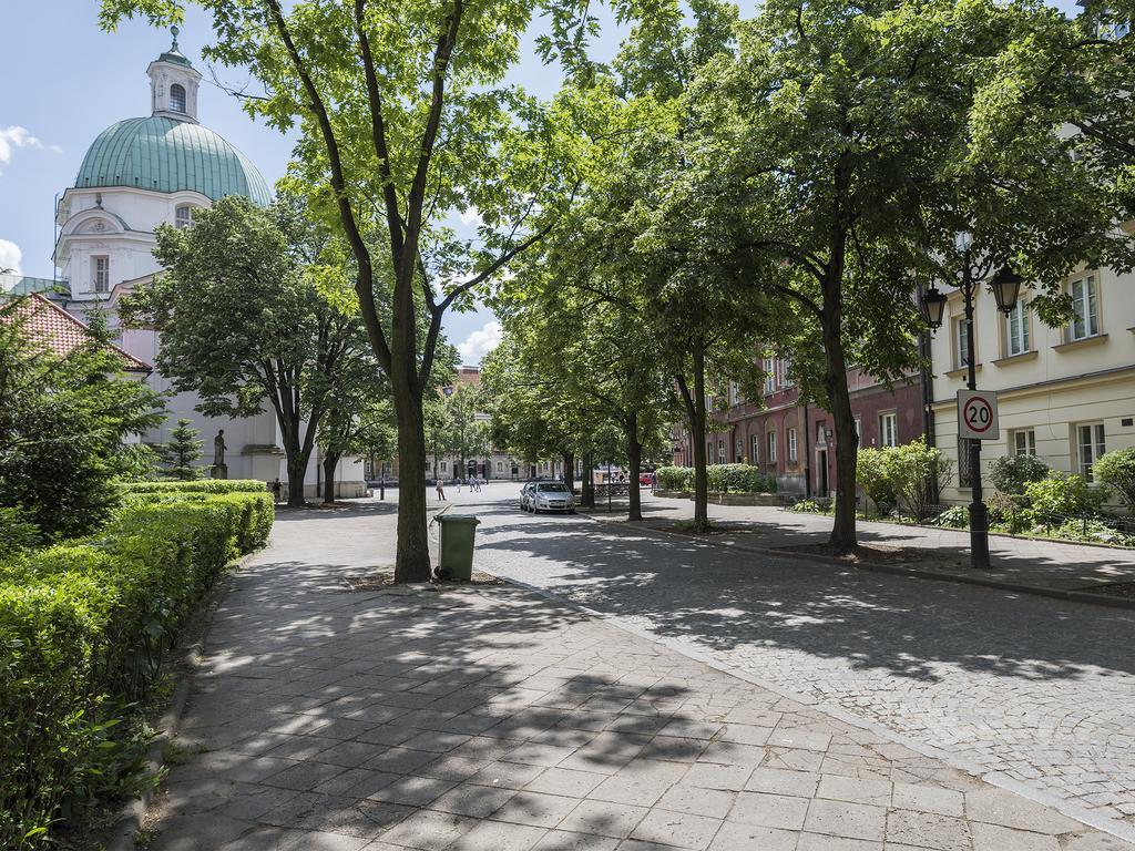Delightful New Town Square Apartment Варшава Экстерьер фото