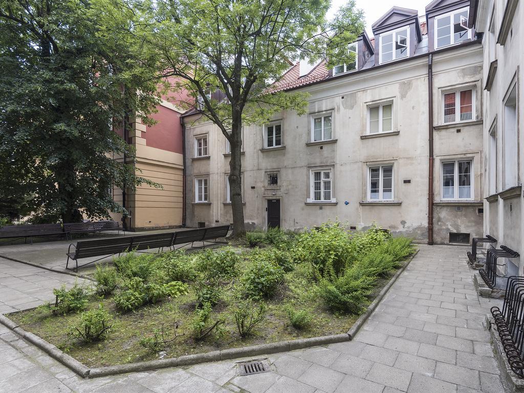 Delightful New Town Square Apartment Варшава Экстерьер фото